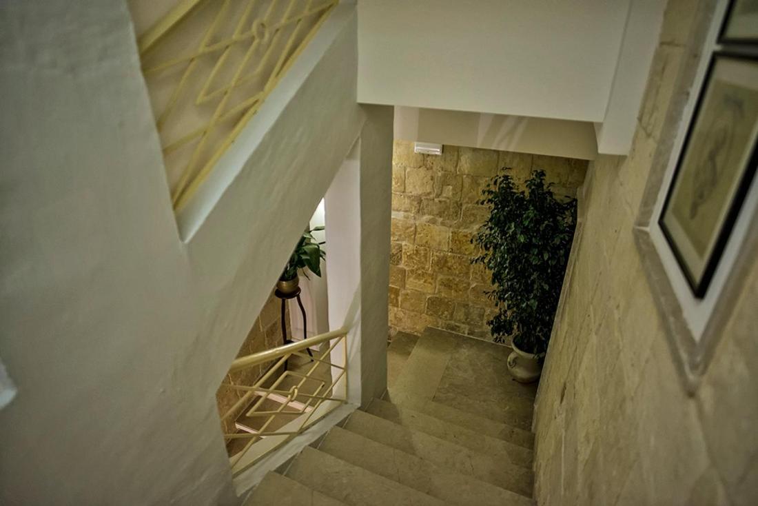 No 68 In Valletta Exterior photo