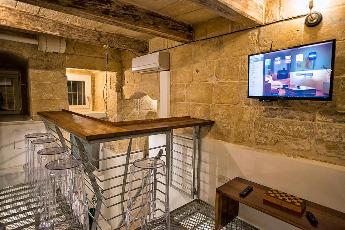 No 68 In Valletta Exterior photo